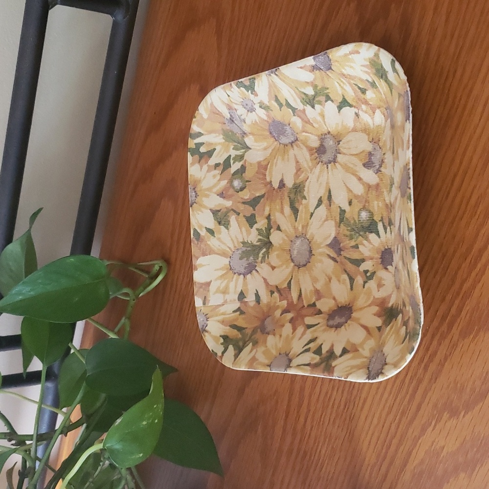 Vtg Harvest Gold Daisy Plastic Serving Bowl